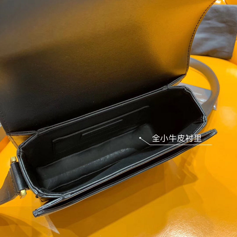 Amelia - YSL Bag - 3861