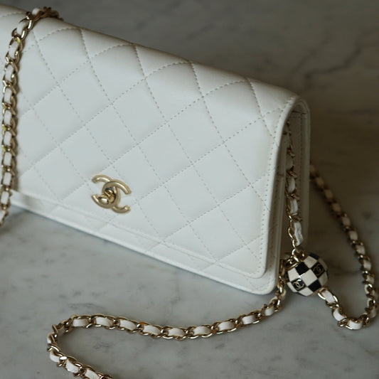 CHANEL WALLET ON CHAIN