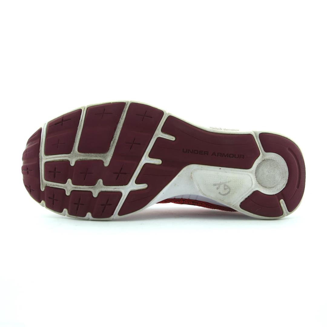UNDER ARMOUR CHARGED LIGHTNING