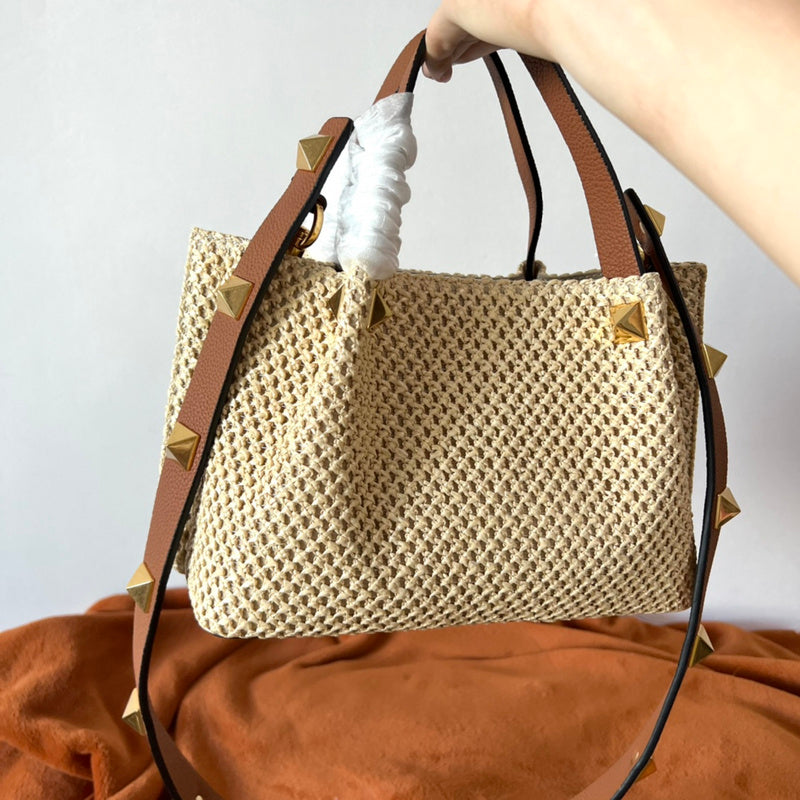 VAL LUXURY BAGS - FOR FASHION LOVERS  AFFORDABLE LUXURY BAGS- 1050