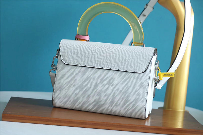 Fan Fashion Lu-Vi bags - 8436