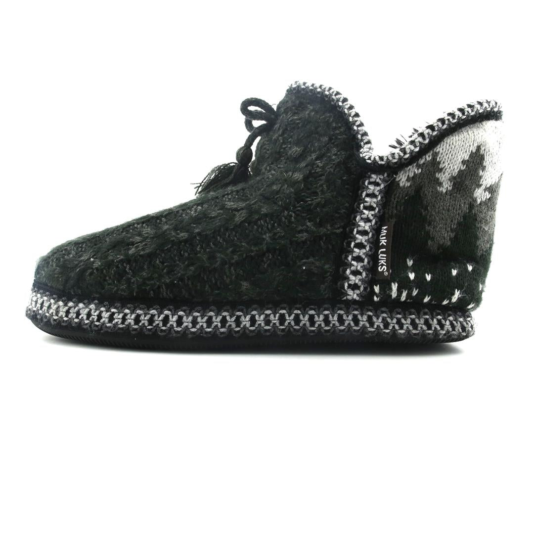 MUK LUKS .