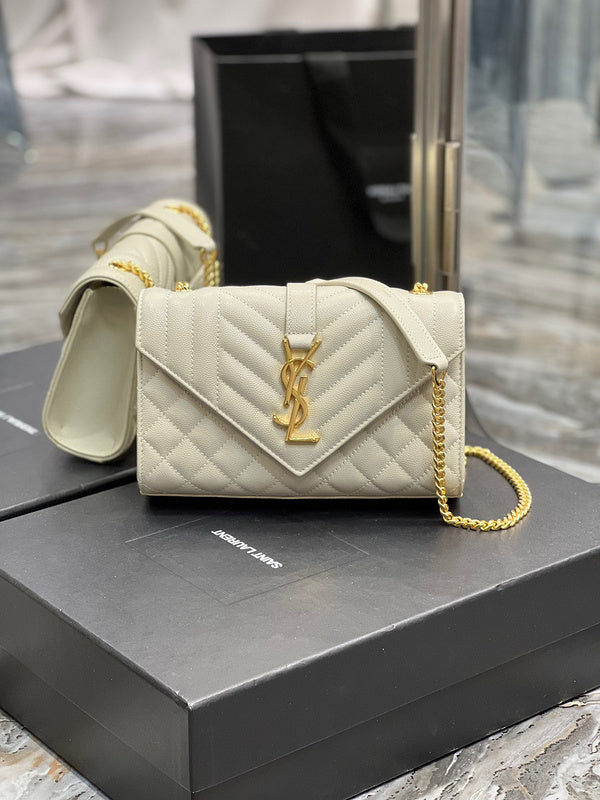 Amelia - YSL Bag - 1904