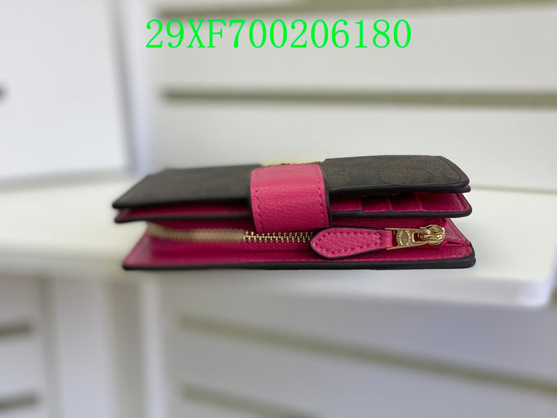 Amelia - CAH Wallet - 039