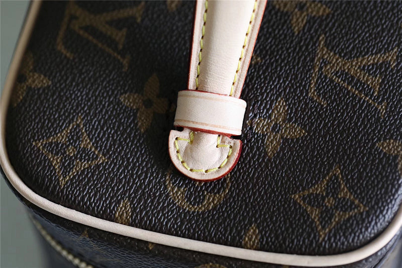 Fan Fashion Lu-Vi bags - 8002