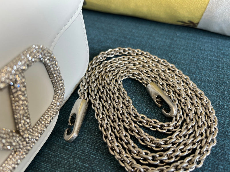 VAL LUXURY BAGS - FOR FASHION LOVERS  AFFORDABLE LUXURY BAGS- 1138