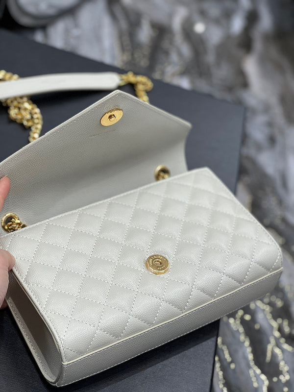 Amelia - YSL Bag - 1904