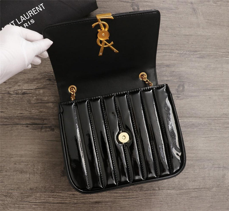 Amelia - YSL Bag - 2911