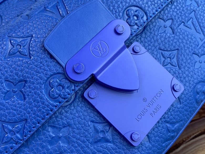 Fan Fashion Lu-Vi bags - 17438