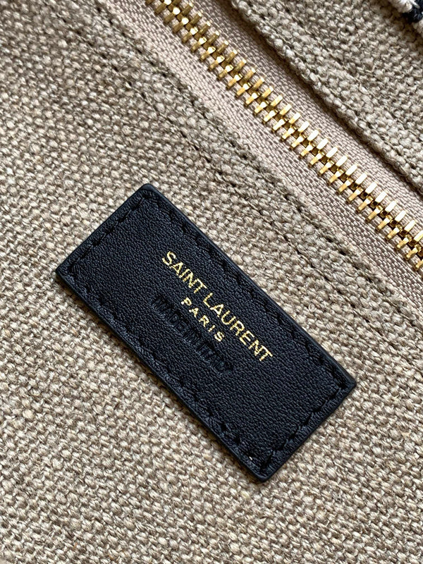 Amelia - YSL Bag - 3669