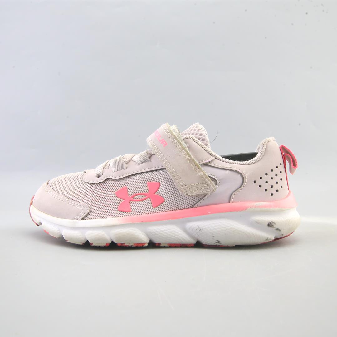 UNDER ARMOUR CHARGED ASSERT 9