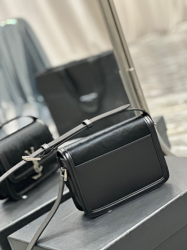 Amelia - YSL Bag - 3929