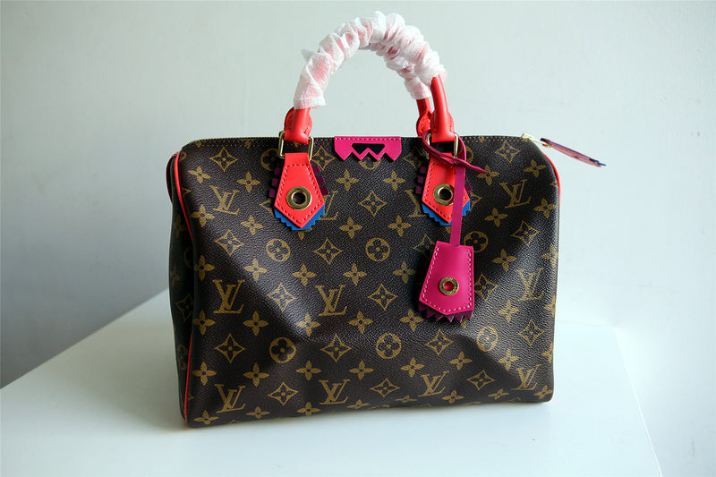Fan Fashion Lu-Vi bags - 8183