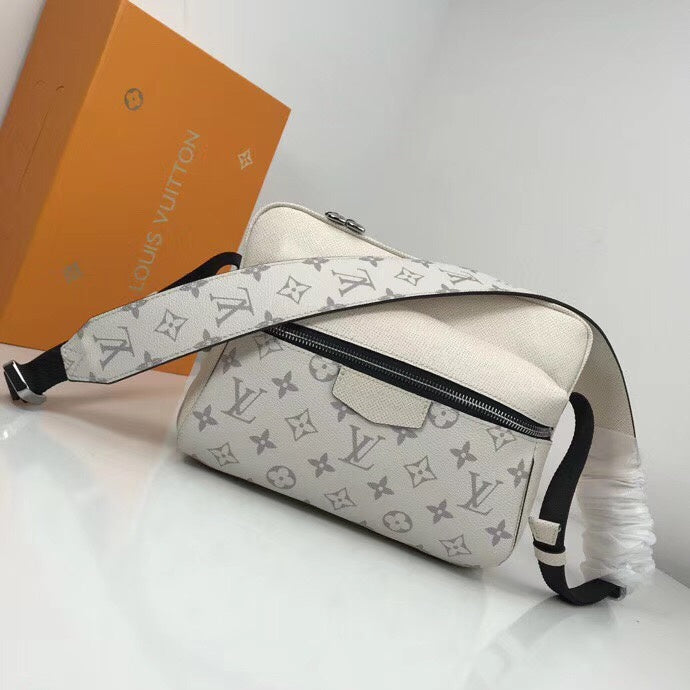 Fan Fashion Lu-Vi bags - 10452