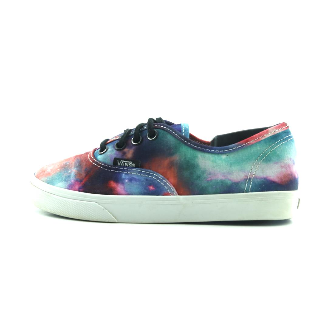 VANS AUTHENTIC