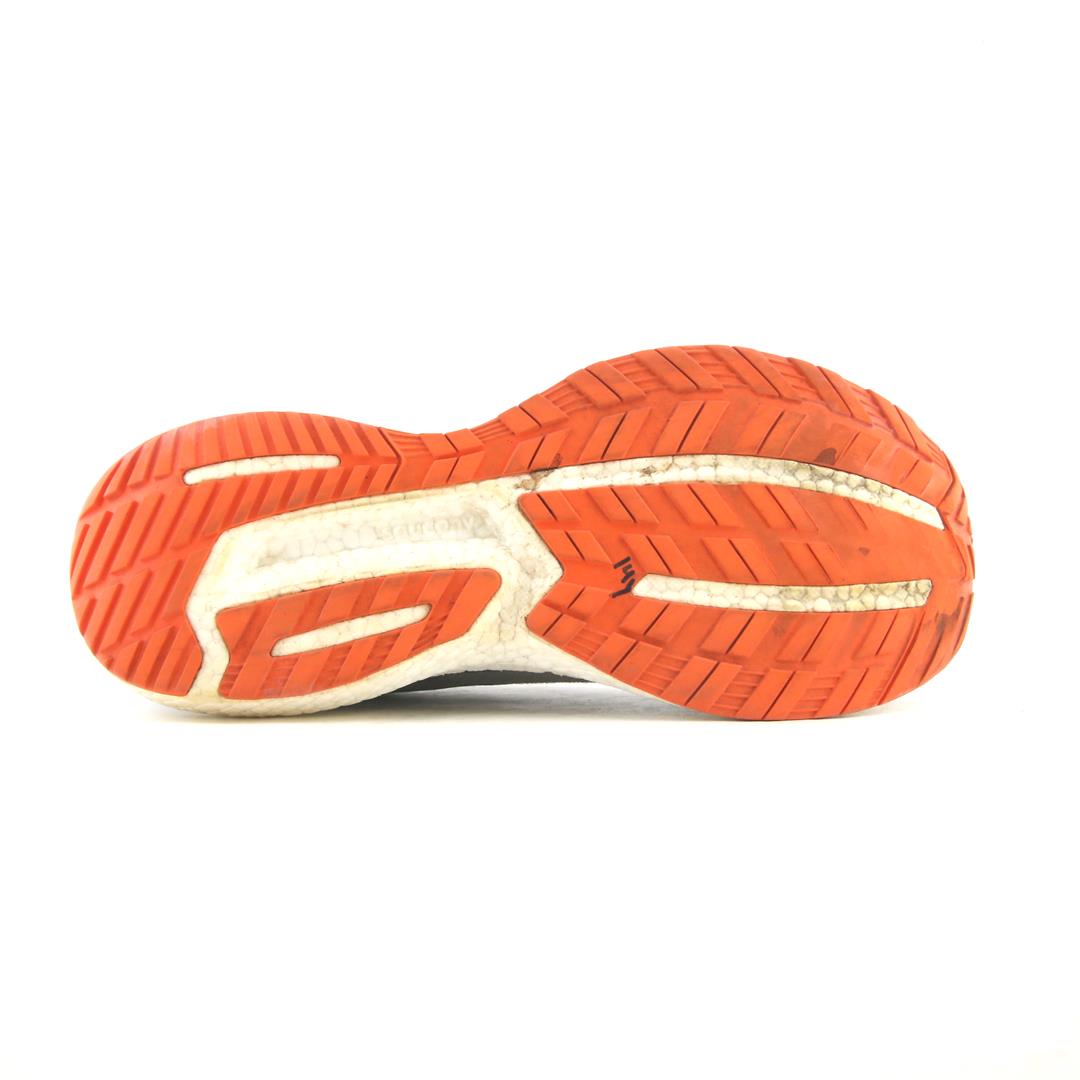 SAUCONY TRUMPH 19