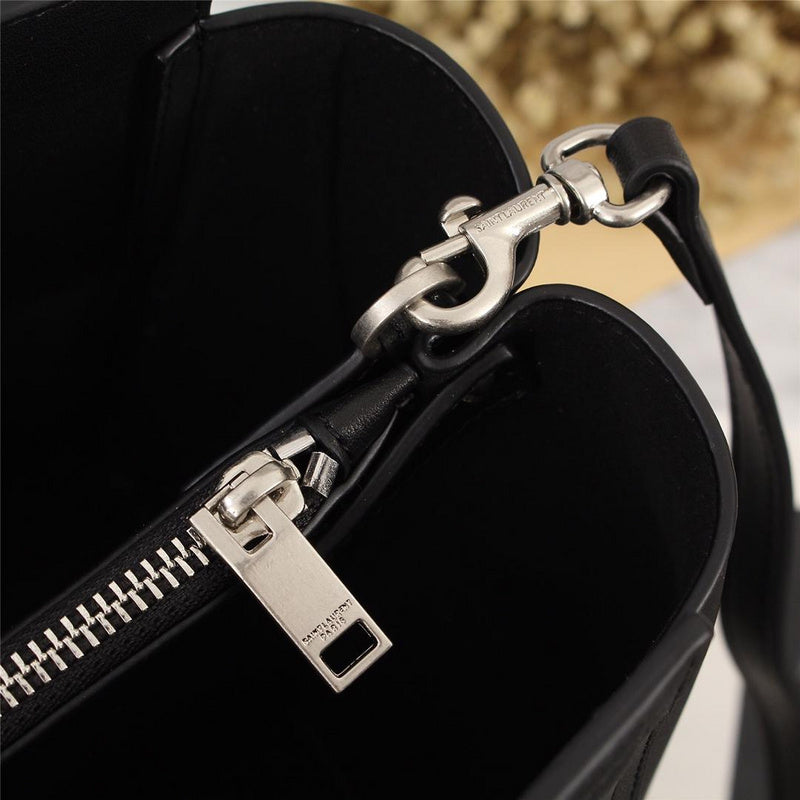 Amelia - YSL Bag - 2525