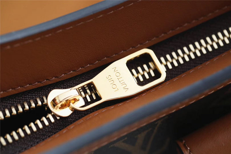 Fan Fashion Lu-Vi bags - 8110