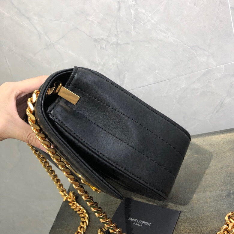 Amelia - YSL Bag - 4055