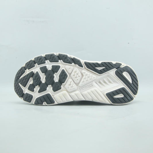 HOKA ONE ONE ARAHI 6