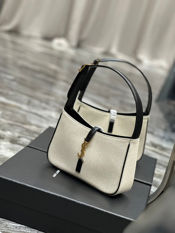 Amelia - YSL Bag - 2499