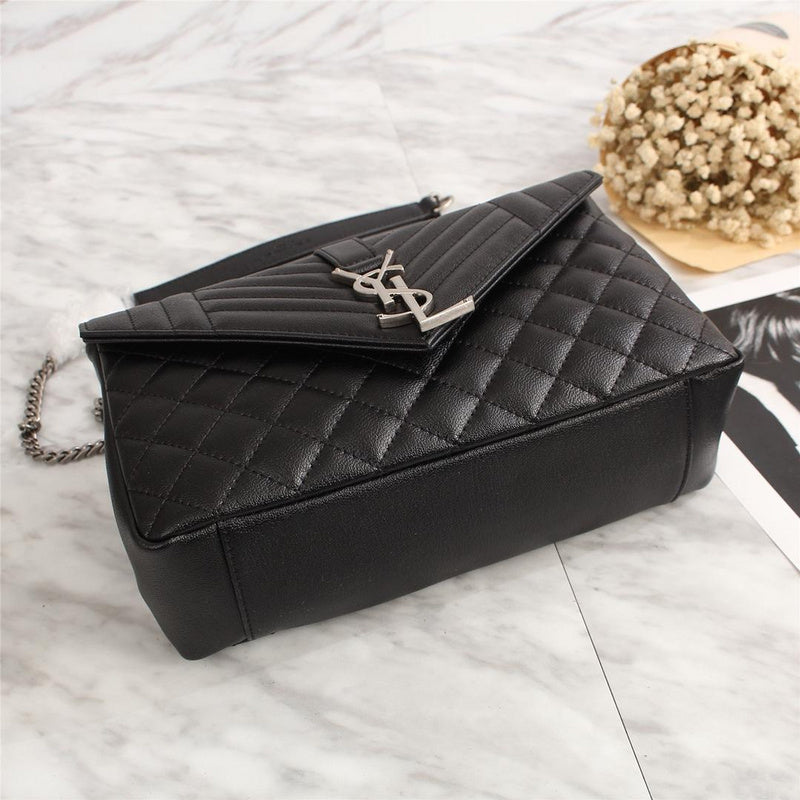 Amelia - YSL Bag - 2819