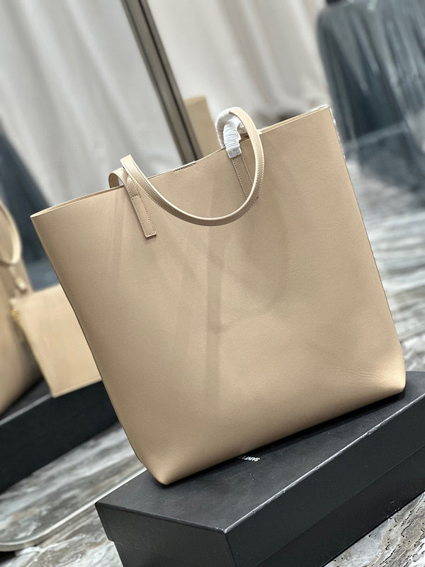 Amelia - YSL Bag - 3951