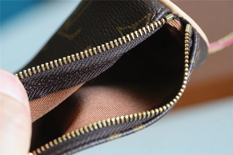 Fan Fashion Lu-Vi bags - 8895