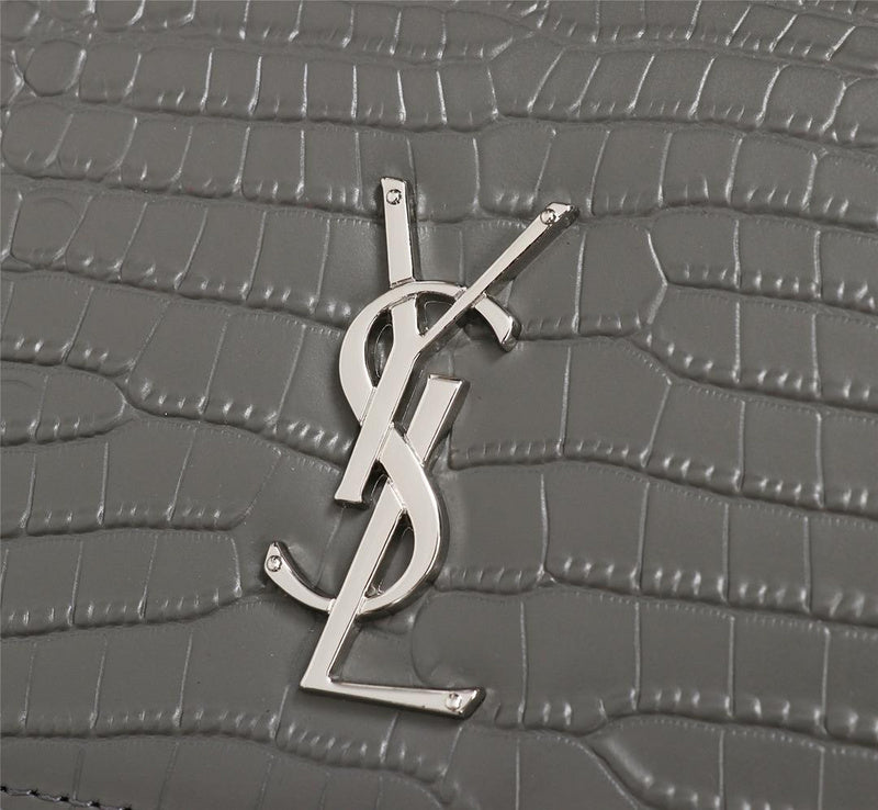 Amelia - YSL Bag - 2902