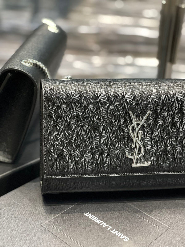 Amelia - YSL Bag - 1949