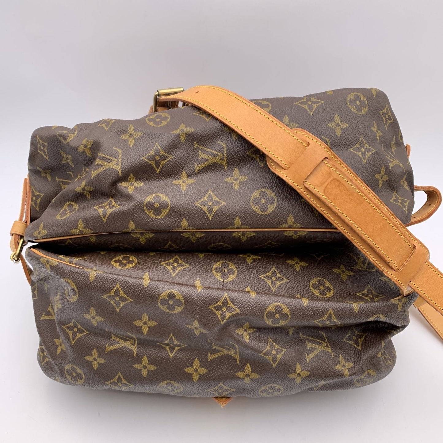 LOUIS VUITTON   Monogram Canvas Saumur 35 Crossbody Bag
