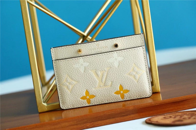 Fan Fashion Lu-Vi bags - 8938