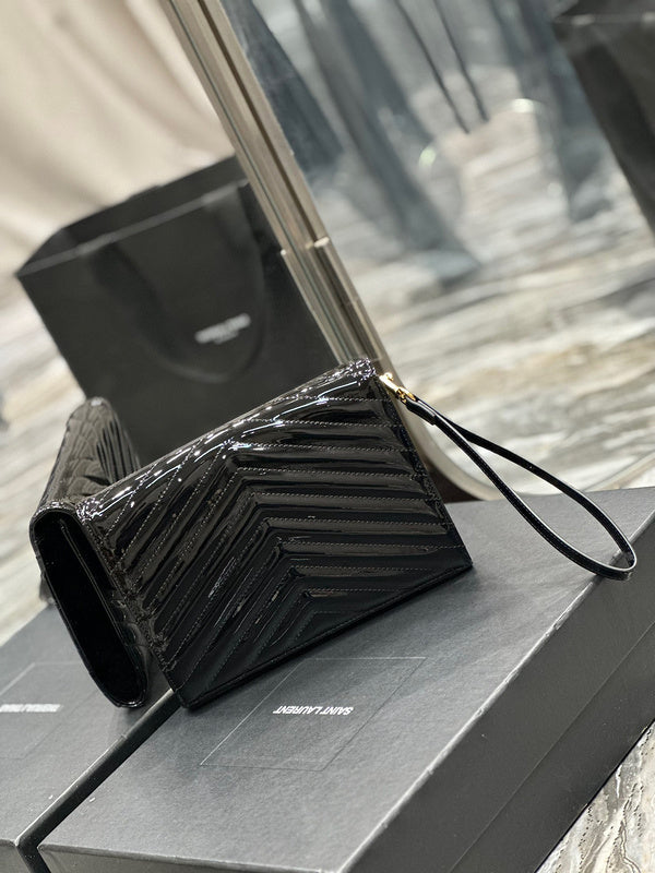 Amelia - YSL Bag - 3956