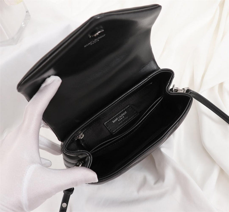 Amelia - YSL Bag - 2879