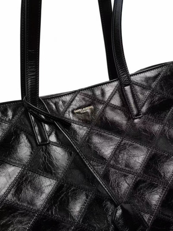 Amelia - YSL Bag - 3686