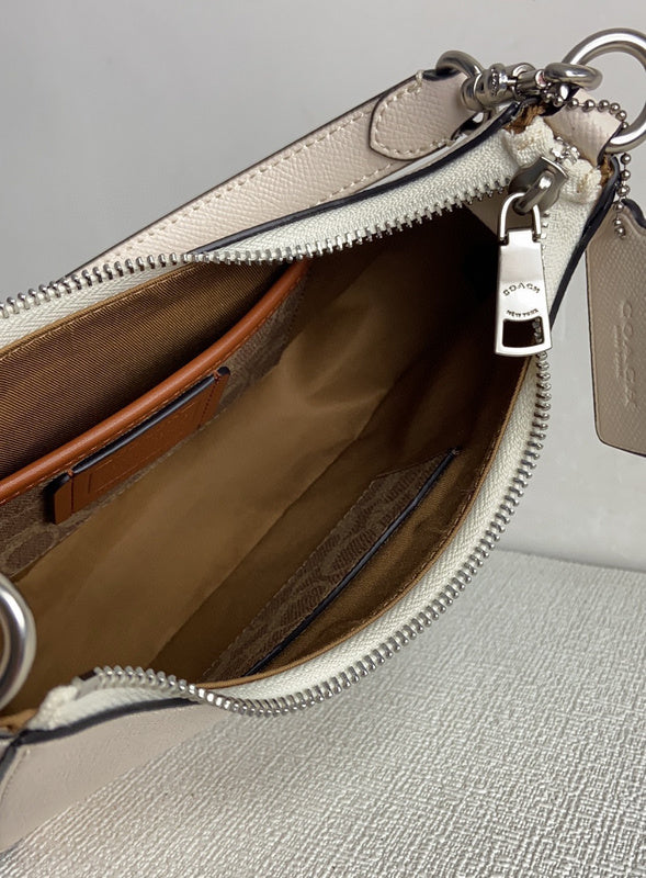 Amelia-i CAH Bags - 147