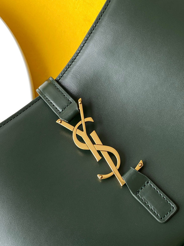 Amelia - YSL Bag - 4125