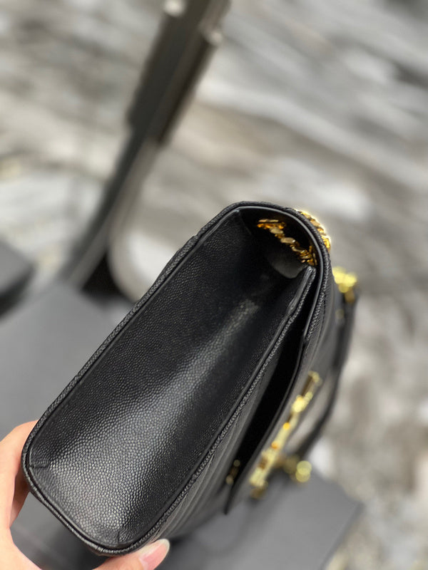 Amelia - YSL Bag - 1894