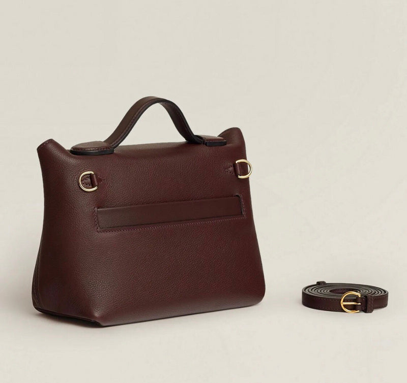 Amelia - HMS Bags - 1676