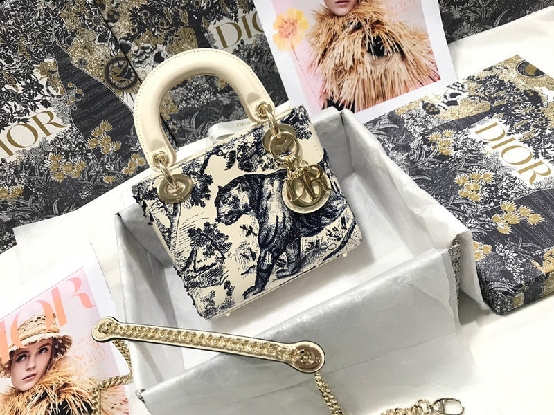 Amelia - DYOR   BAGS FOR WOMEN - FASHION LUXURY BAGS 202