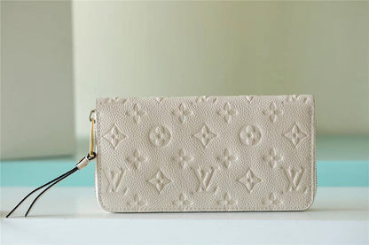 Fan Fashion Lu-Vi bags - 8748