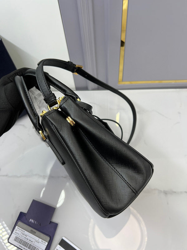 Amelia- PRDA  LUXURY BAGS - 819
