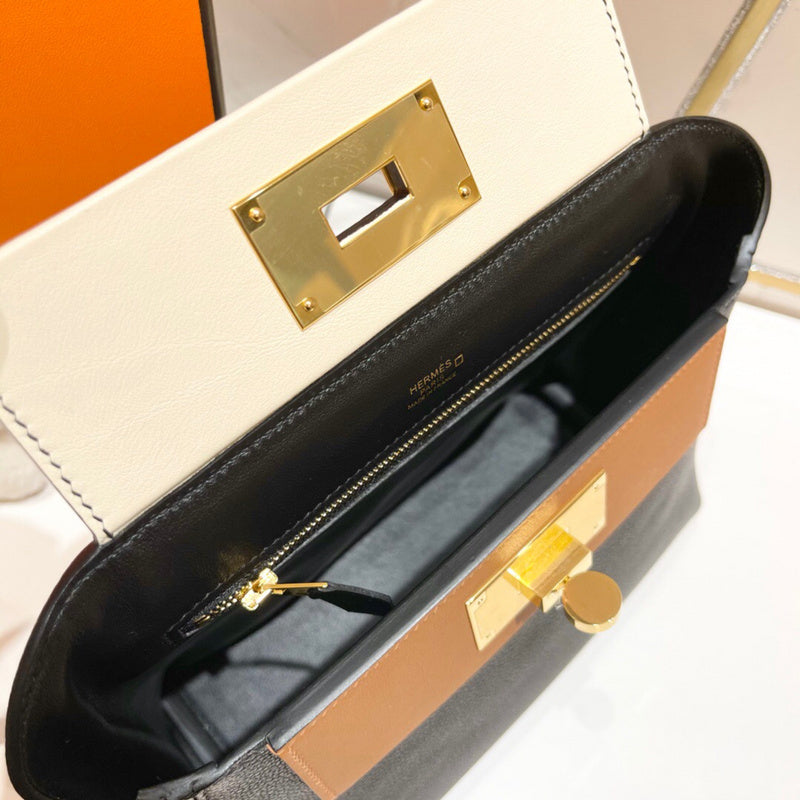 Amelia - HMS Bags - 1617