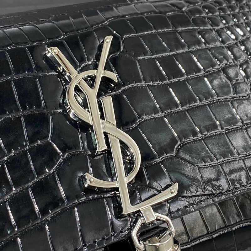 Amelia - YSL Bag - 4032