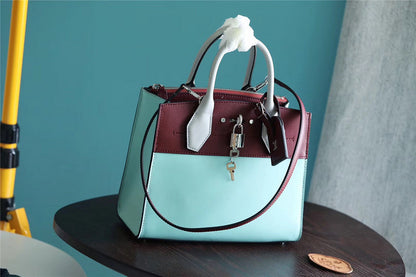 Fan Fashion Lu-Vi bags - 8033