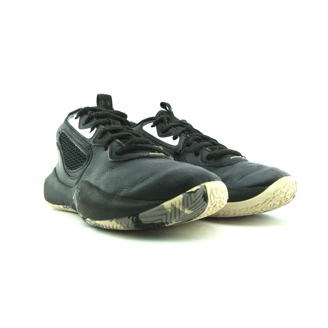 UNDER ARMOUR LOCKDOWN 6