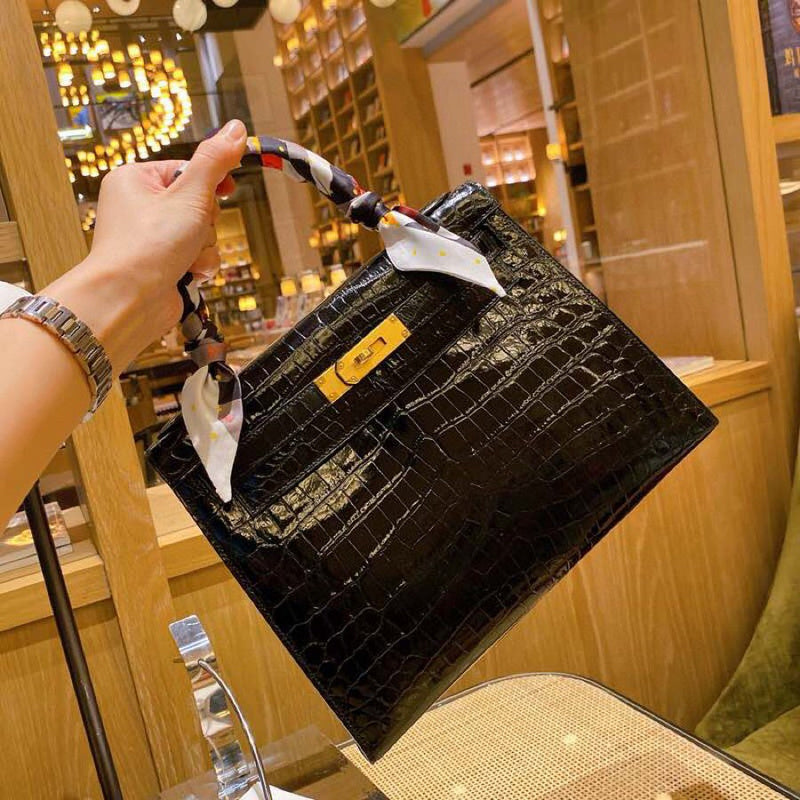 Amelia - HMS Bags - 1609