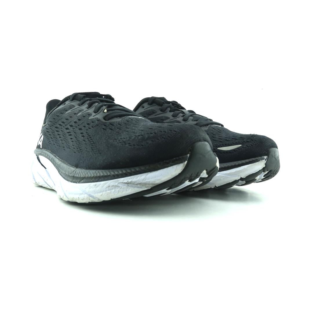 HOKA ONE ONE CLIFTON 8
