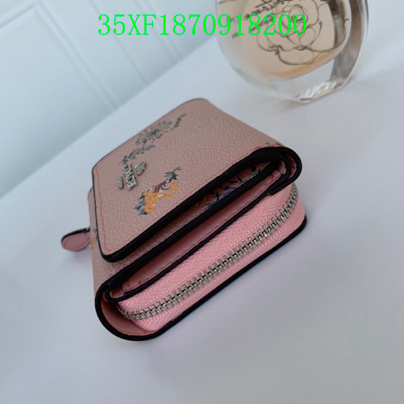 Amelia - CAH Wallet - 072