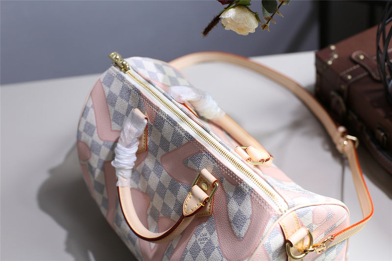 Fan Fashion Lu-Vi bags - 8167